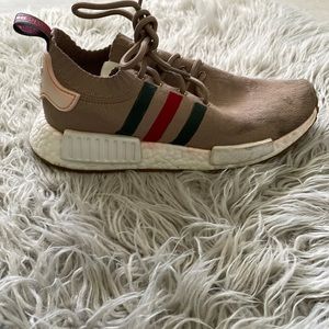 Girls Gucci styled adidas running shoes